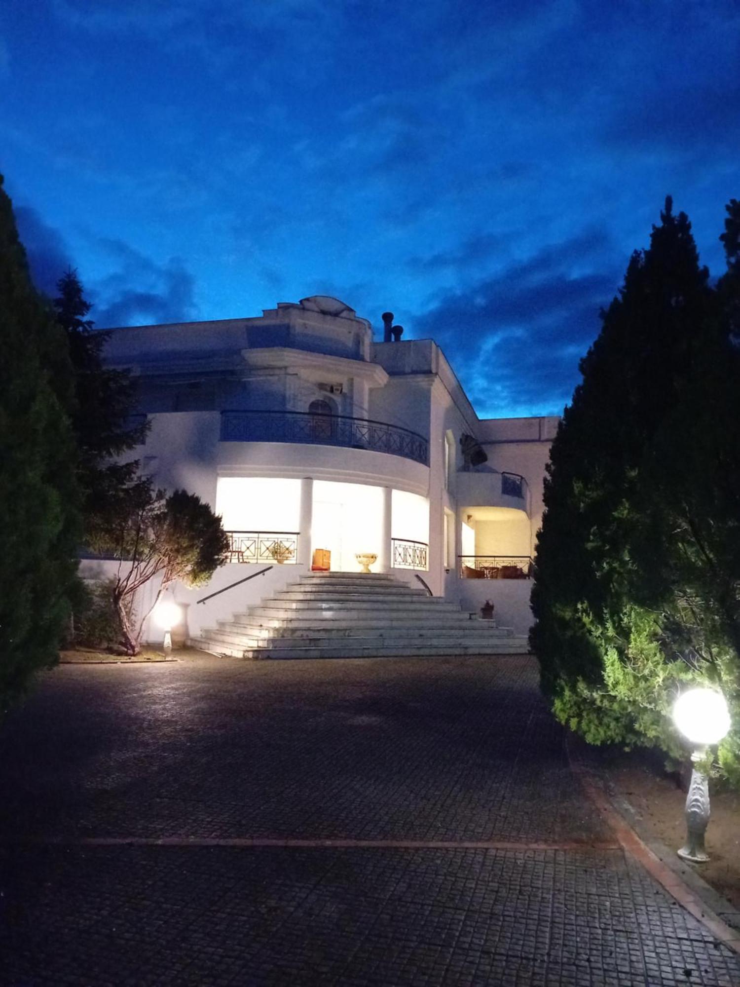 Villa Πολυτελησ Βιλα 8 - 10 Ατομων Στην Περιοχη Αεροδρομιου Θεσσαλονικησ Livadaki  Exterior foto